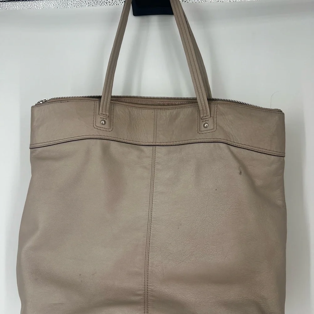 Coach Laura Leather Tote taupe